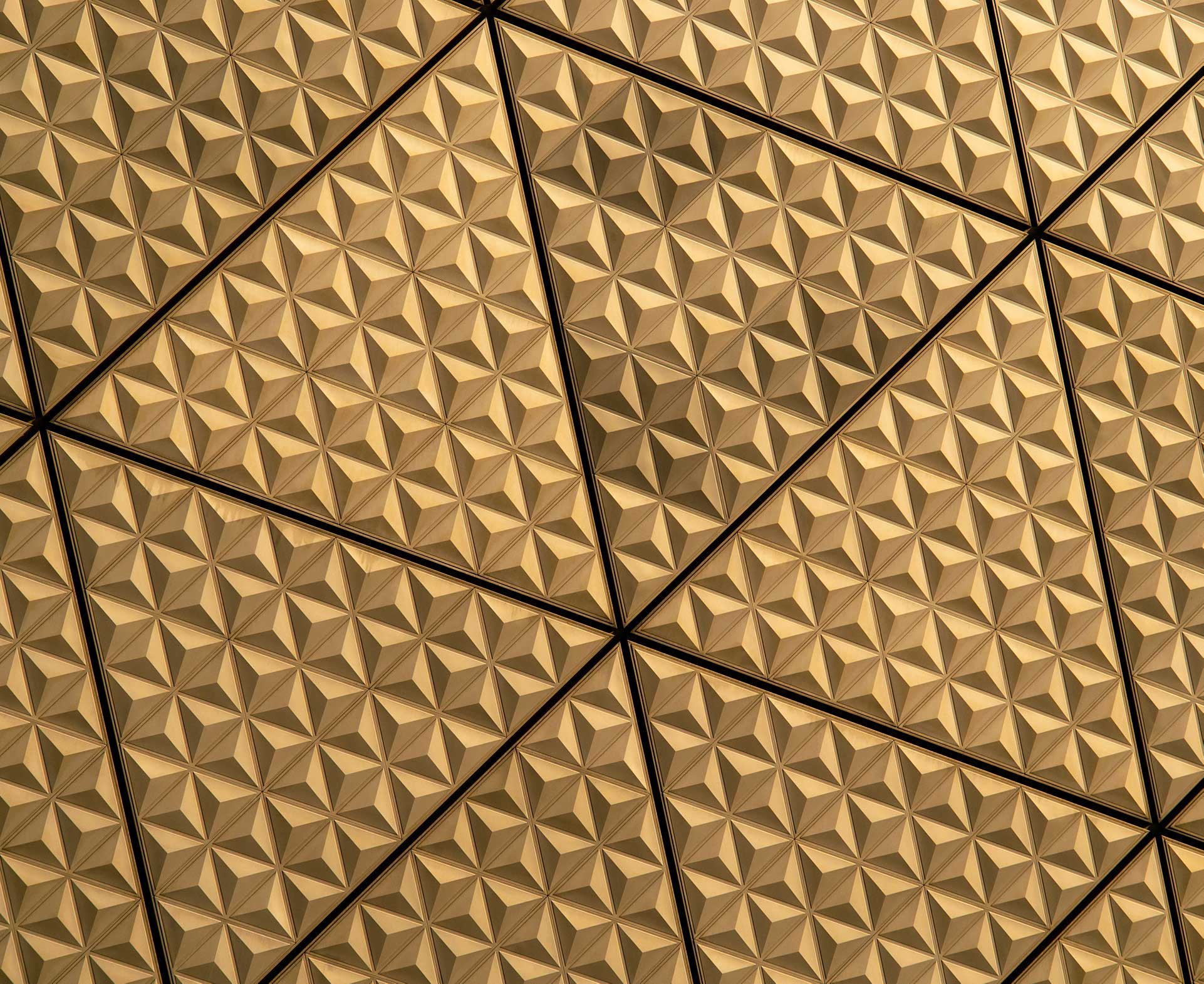 Abstract pattern in gold